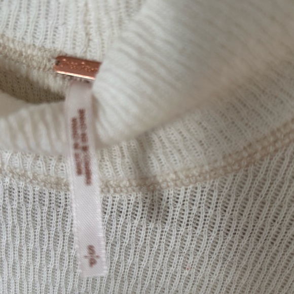 NWOT Free People White Ivory Turtleneck - Picture 6 of 7